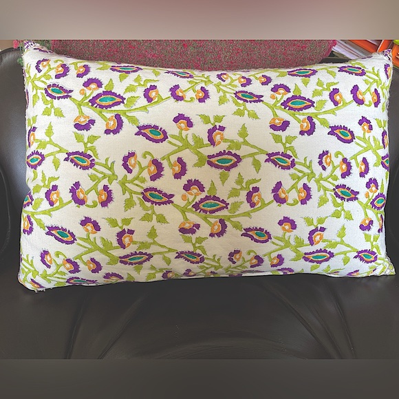John Robshaw Pillow Cover and Pillow - Picture 2 of 4